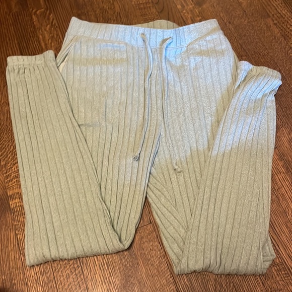 Mint Green Gilly Hicks Joggers Loungewear - Picture 2 of 3